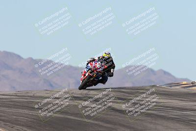 media/Dec-07-2025-CVMA (Sun) [[3e7d2de5dc]]/Race 6-The Shootout/